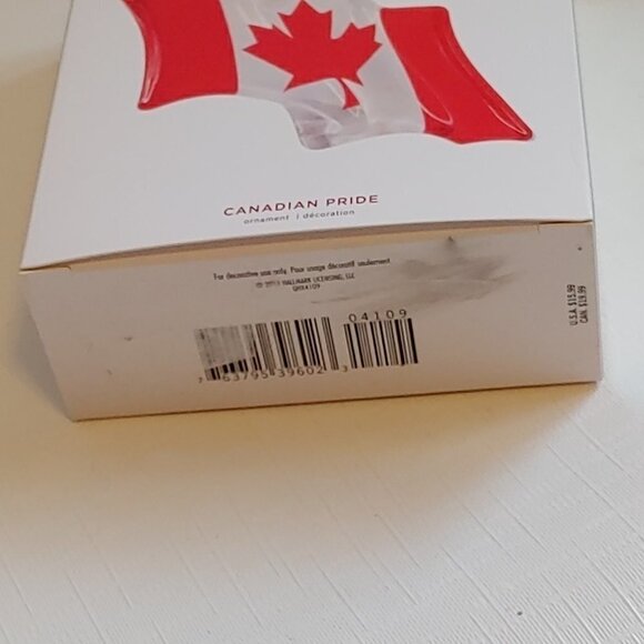 2019 Hallmark Keepsake Canadian Pride Ornament Glass Canadian Flag Terry… - Picture 4 of 8